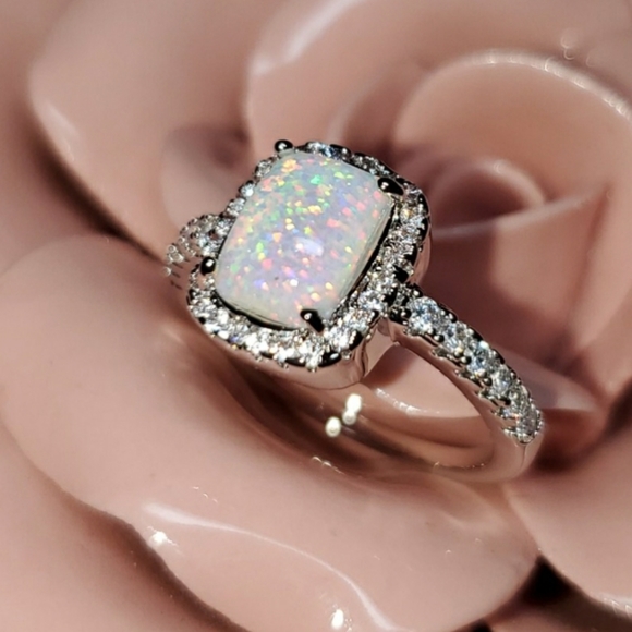 Boutique Jewelry - 💖5 Star Rated💖 Silver & Fire Opal Ring sz 7